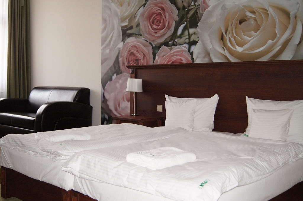 Hotel Neo Międzyrzecz المظهر الخارجي الصورة