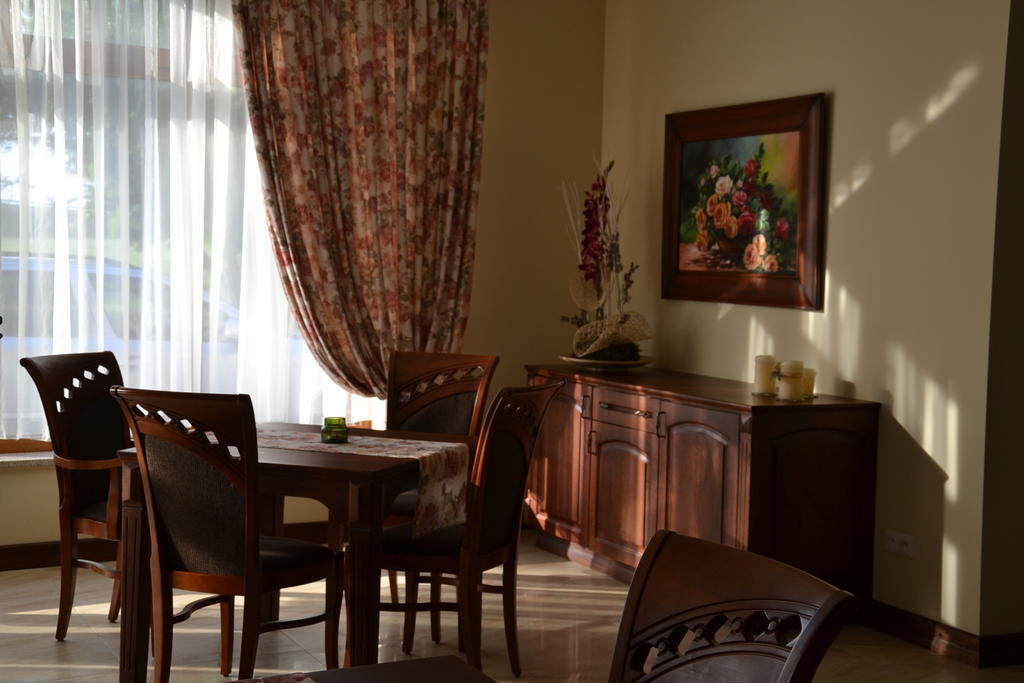 Hotel Neo Międzyrzecz المظهر الخارجي الصورة